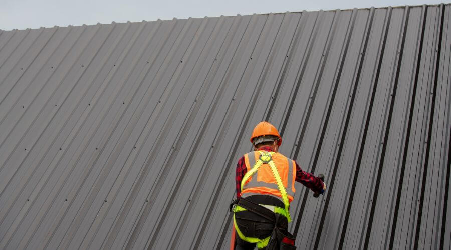 Expert top industrial roofings services in Piqua, KS